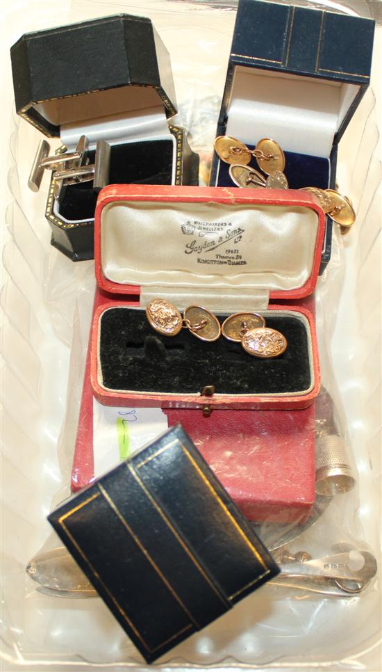 Quantity of silver and jewellery, including gold cufflinks